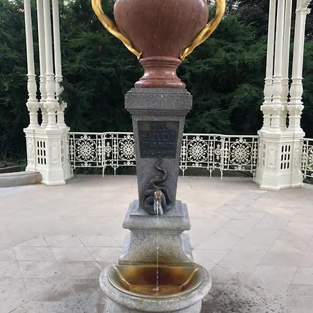 George's Karlovy Vary